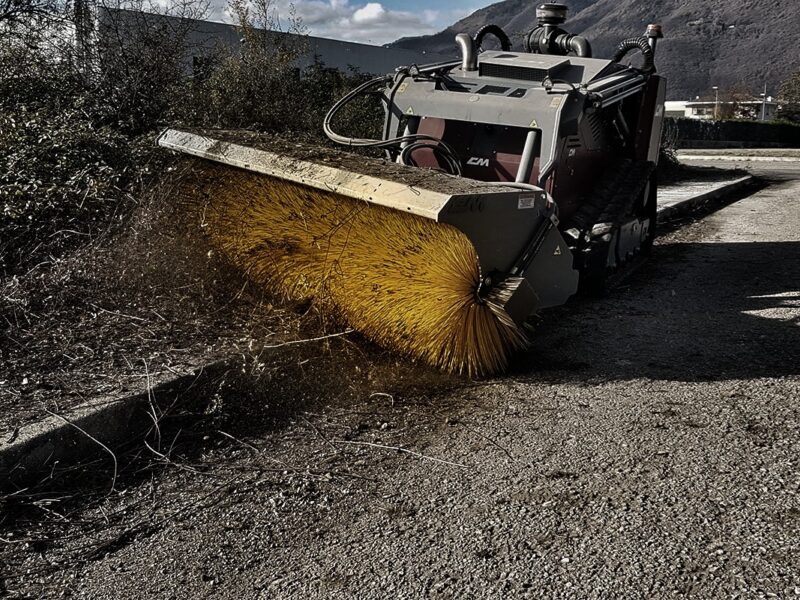 sweeper-and-skid-steer-loader-01