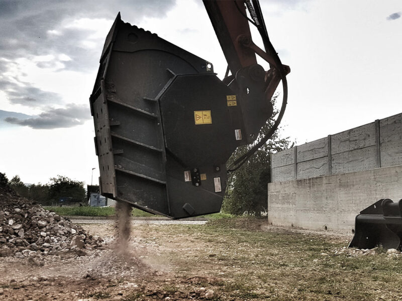 crusher-bucket